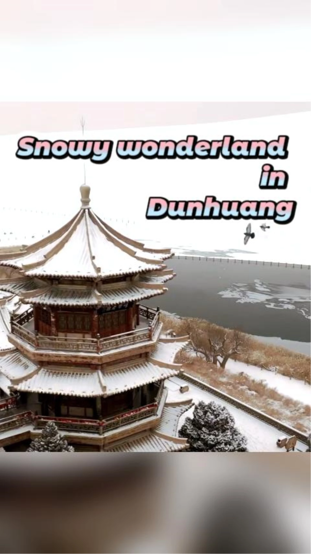 Çin\'deki Hilal Pınarı\'nda Karla Kaplı Harikalar Diyarı