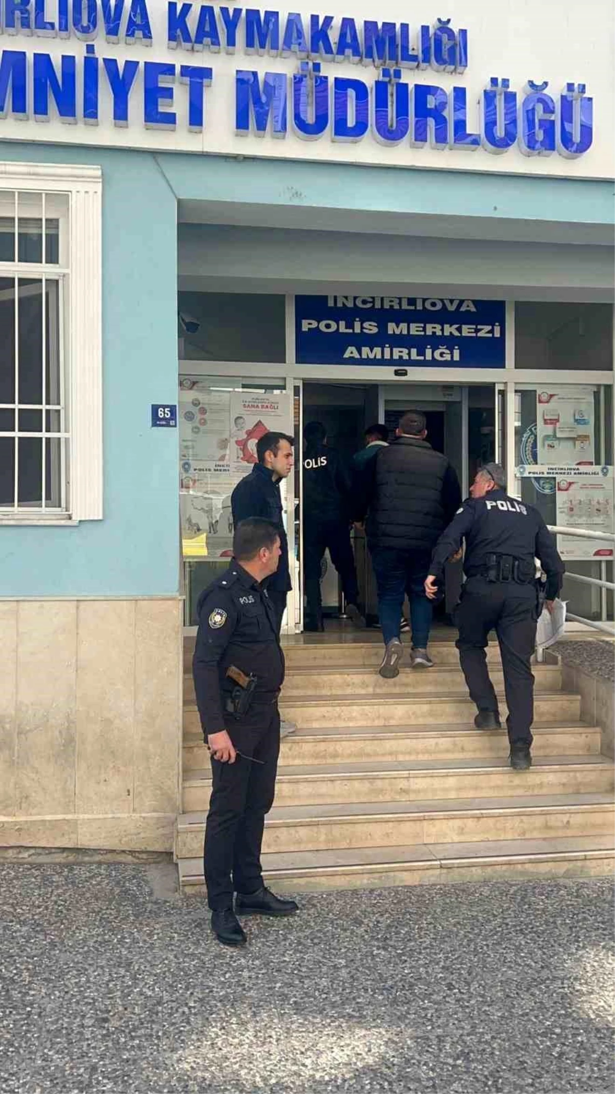 Aydın\'da Zeytinyağı Hırsızlığı Şüphelileri Yakalandı