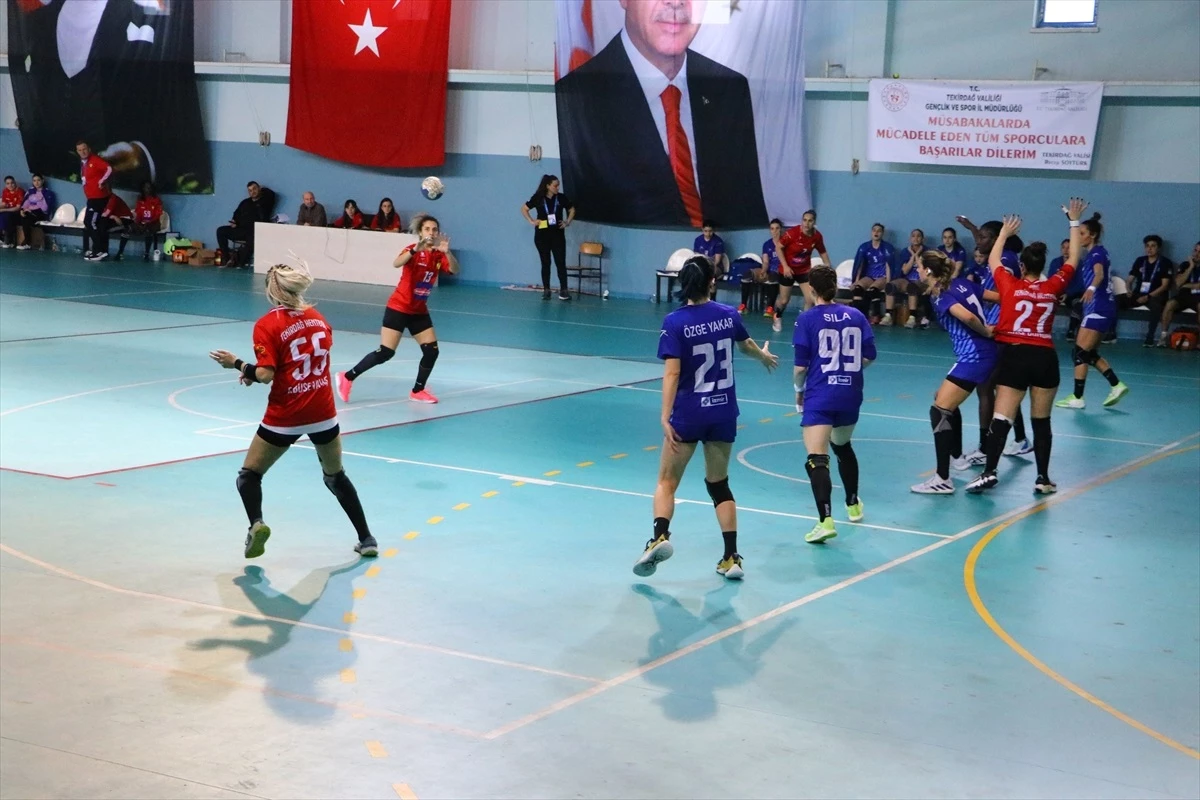 İzmir Büyükşehir Belediyespor, Tekirdağ Süleymanpaşa\'yı 34-24 mağlup etti