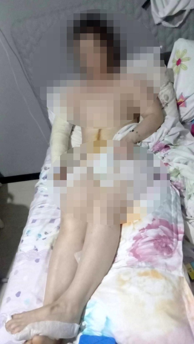 Eski eşini 23 yerinden vuran adam, çocuklarıyla canlı yayında konuşunca yakalandı Eski eşini 23 yerinden vuran adam, çocuklarıyla canlı yayında konuşunca yakalandı