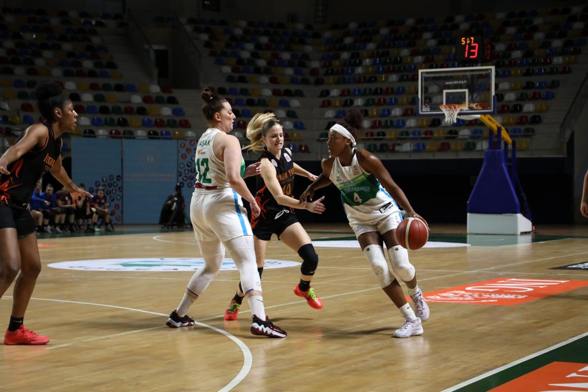 İzmit Belediyespor, Tarsus\'u "93-80" mağlup etti