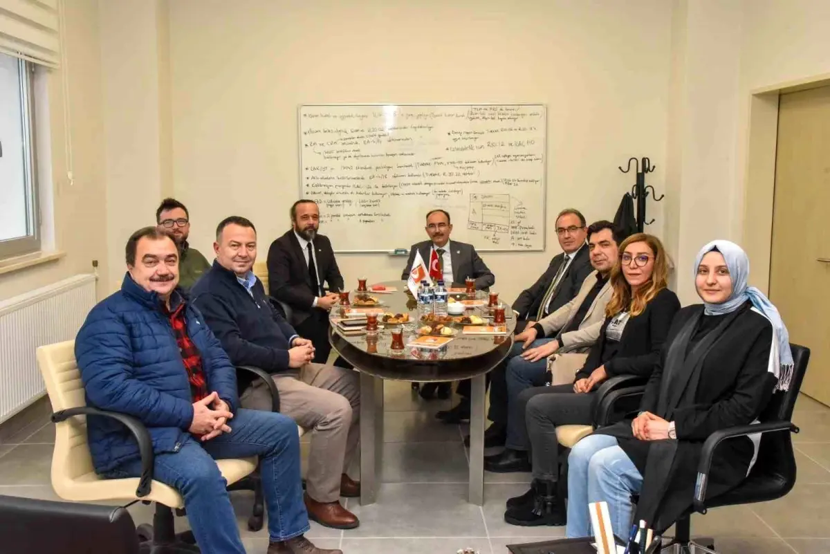 Bilecik Şeyh Edebali Üniversitesi'nde Kamu, Üniversite ve Sanayi İş Birliği Toplantısı Yapıldı