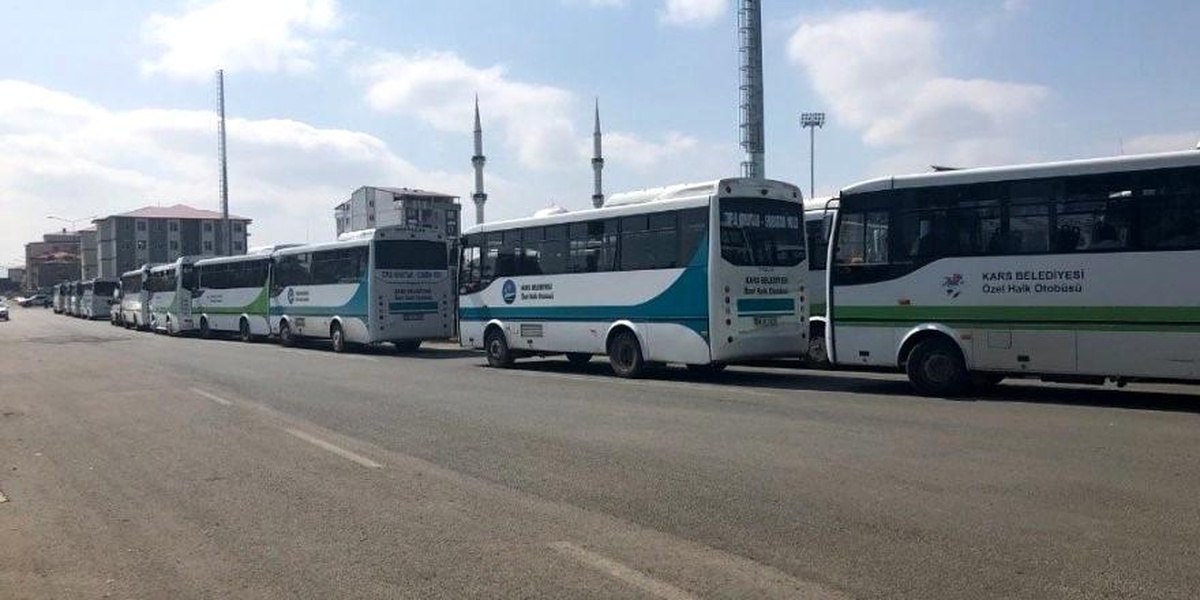 Kars\'ta Dolmuş Fiyatlarına Yapılan Zam Vatandaşlar Tarafından Tepkiyle Karşılandı