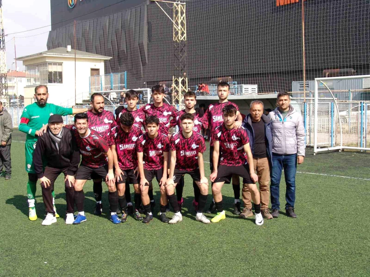 Amaratspor, Kılıçaslan Yıldızspor\'u 4-1 yenerek şampiyon oldu
