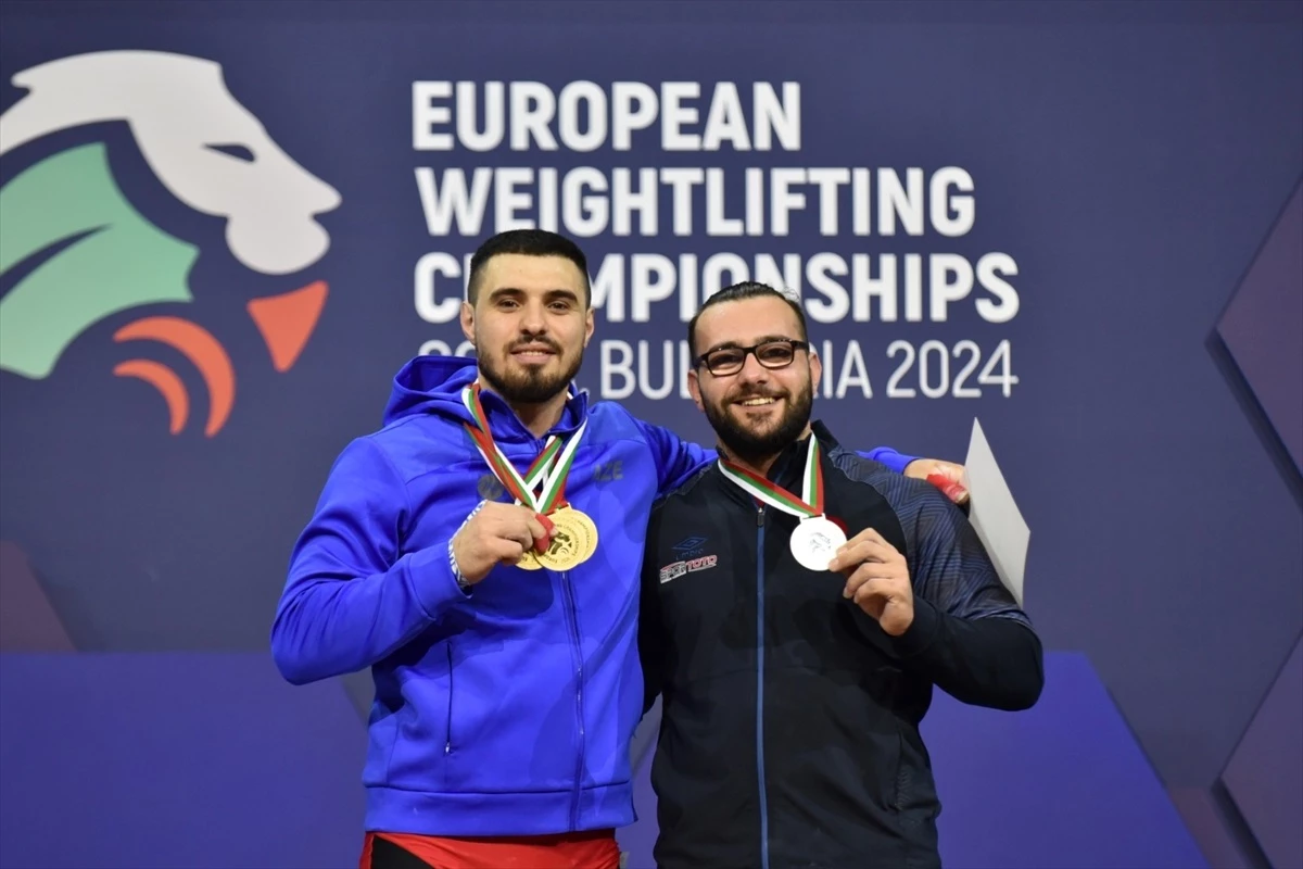 Onur Demirci, Avrupa Halter Şampiyonası\'nda gümüş madalya kazandı