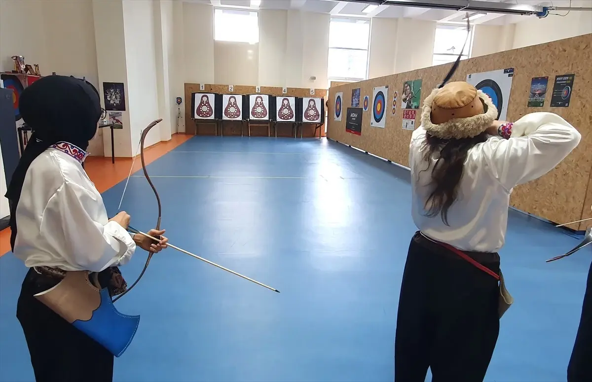 Nevşehir Belediyesi Gençlik ve Spor Kulübü Sporcuları Geleneksel Türk Okçuluğu İl Müsabakasında Başarı Elde Etti