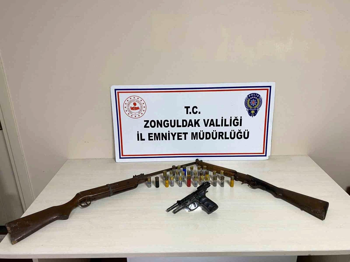 Zonguldak\'ta yapılan operasyonda silah ve fişekler ele geçirildi