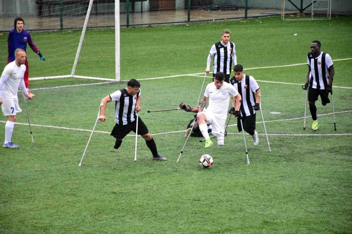 Şahinbey Belediye Gençlik ve Spor Kulübü Ampute Futbol Takımı Şişli Yeditepe Engelliler\'i 4-0 Mağlup Etti