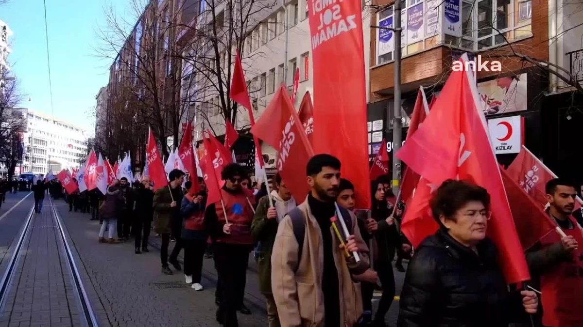 Sol Parti\'den Eskişehir\'de Yürüyüş: "Hilafet Çağrılarına, Onların Sokaklarımızı Boğduğu Karanlığa Karşı Ülkenin Bütün Sokaklarında Yürüyeceğiz"