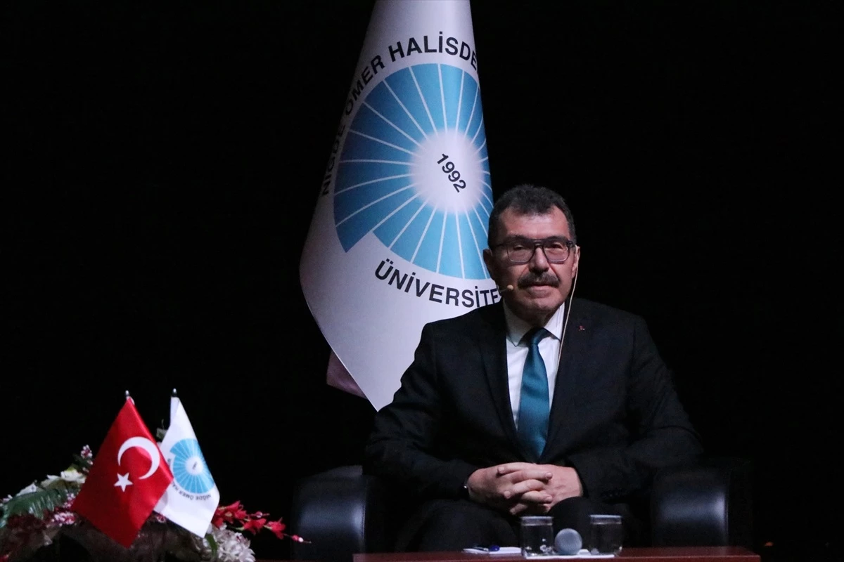 TÜBİTAK Başkanı Prof. Dr. Hasan Mandal, Niğde Ömer Halisdemir Üniversitesinde öğrenci ve akademisyenlerle buluştu