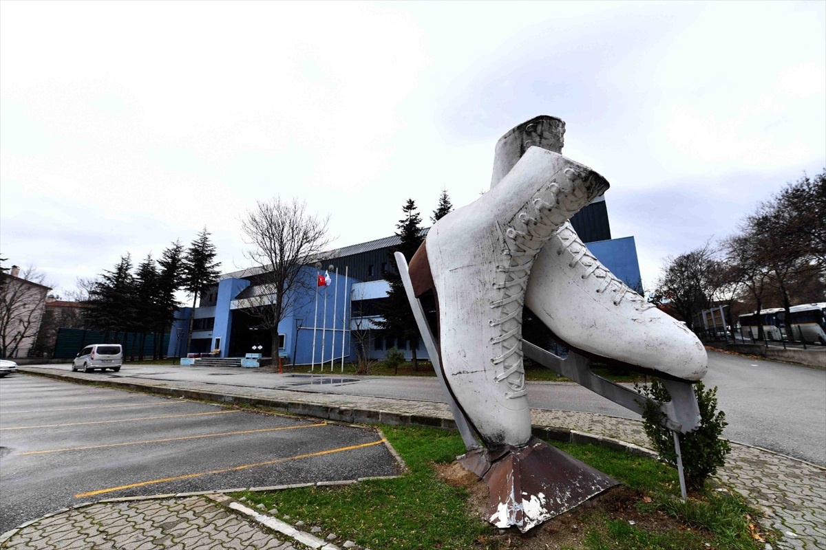 Ankara Büyükşehir Belediyesi BELPA Buz Pateni Tesisini 17 Mart\'ta açacak