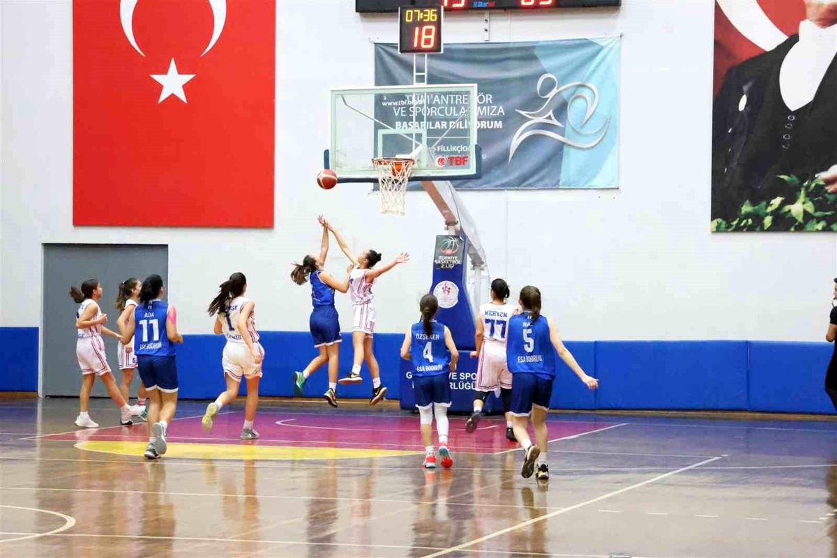 U16 Kızlar Basketbol Bölge Şampiyonası Aydın etabı başladı