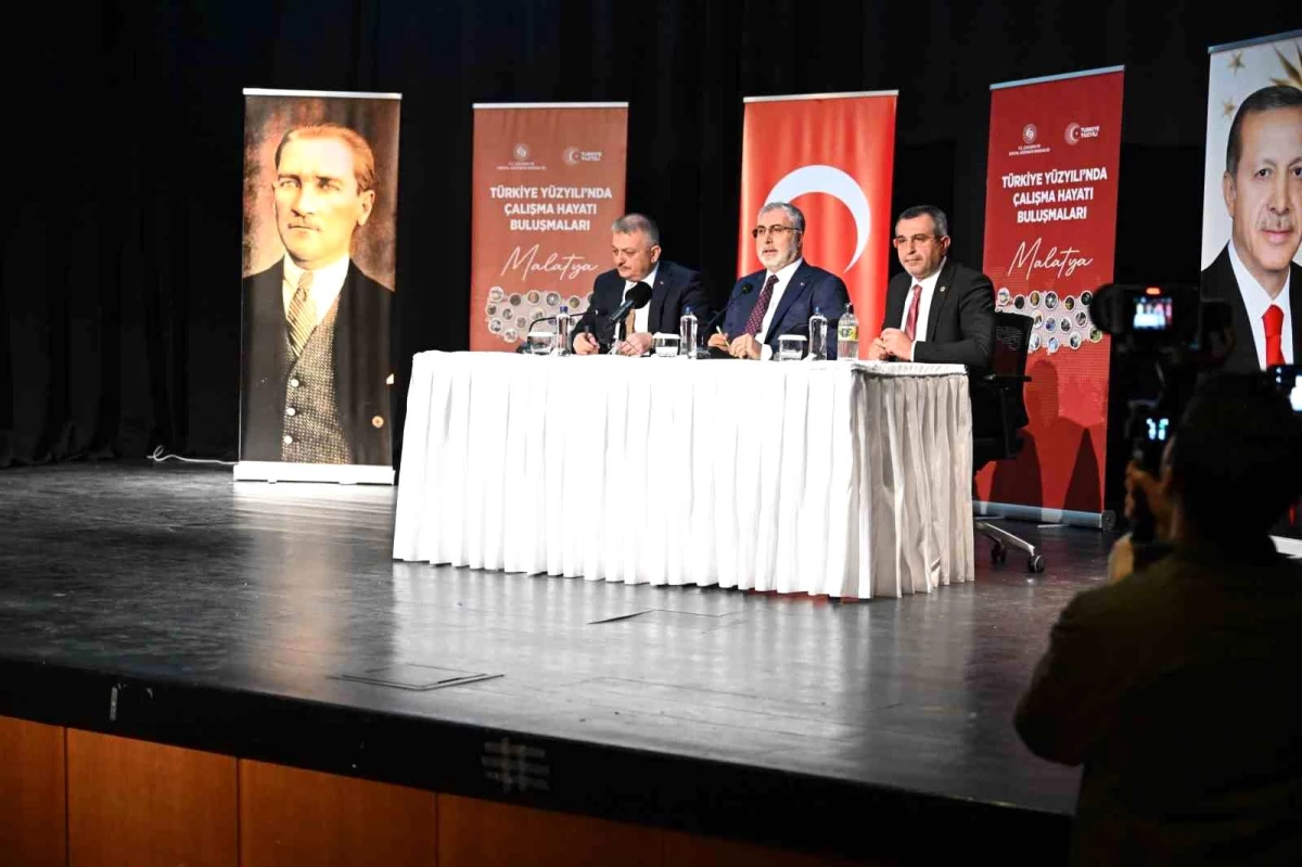 Bakan Işıkhan, Malatya\'da "Türkiye Yüzyılı\'nda Çalışma Hayatı Buluşmaları" toplantısında konuştu Açıklaması