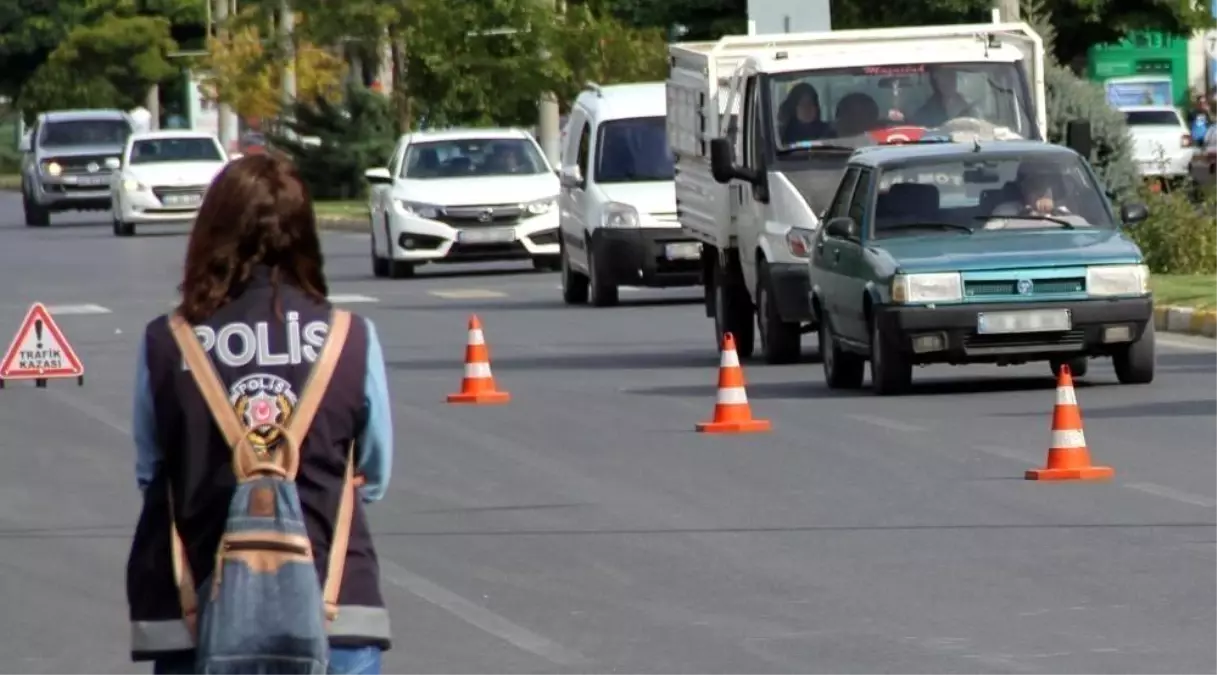 Bayburt\'ta trafiğe kayıtlı araç sayısı Ocak ayı sonunda 17 bin 422 oldu