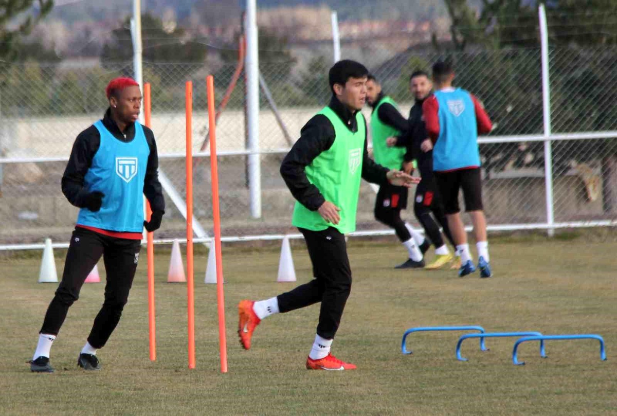 Sivasspor Teknik Direktörü Bülent Uygun Taraftarlara Sitem Etti