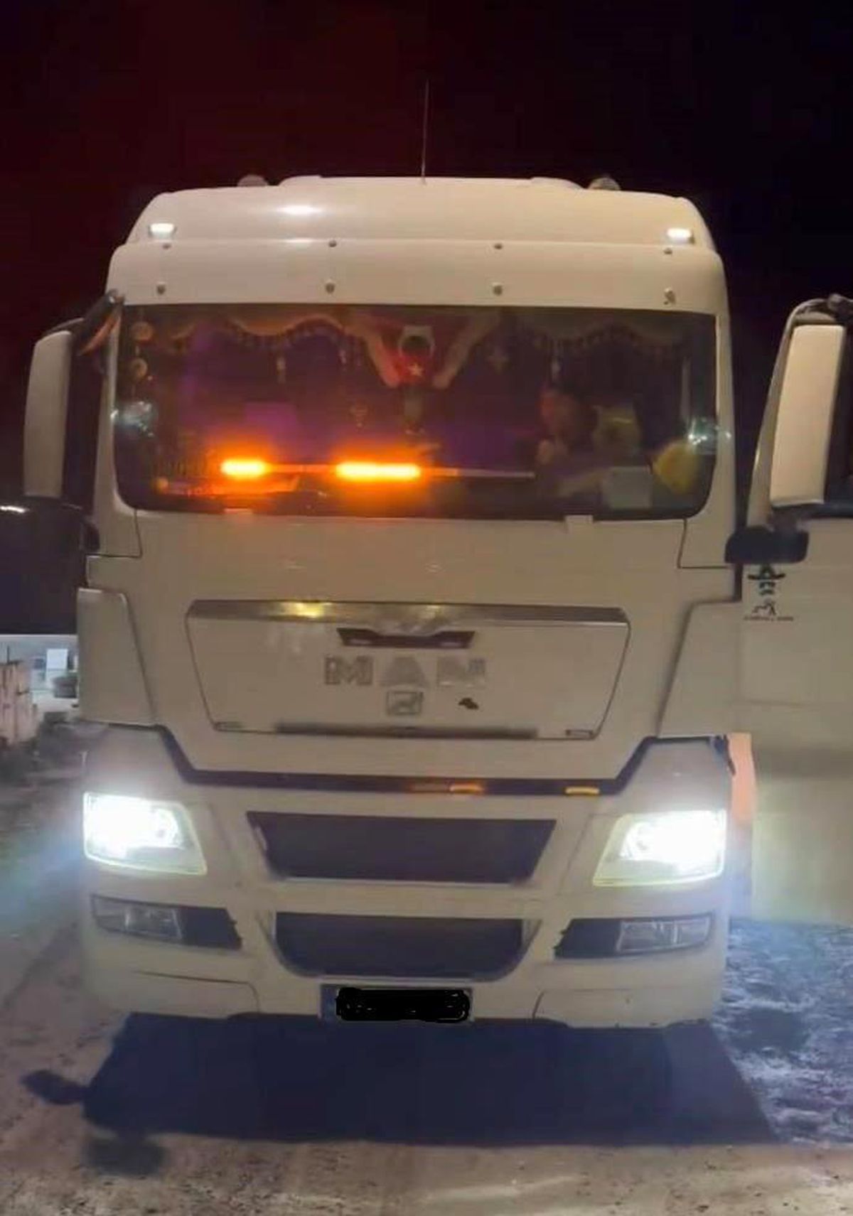 Kırklareli\'den çakar takan tır durdurularak cezai işlem uygulandı