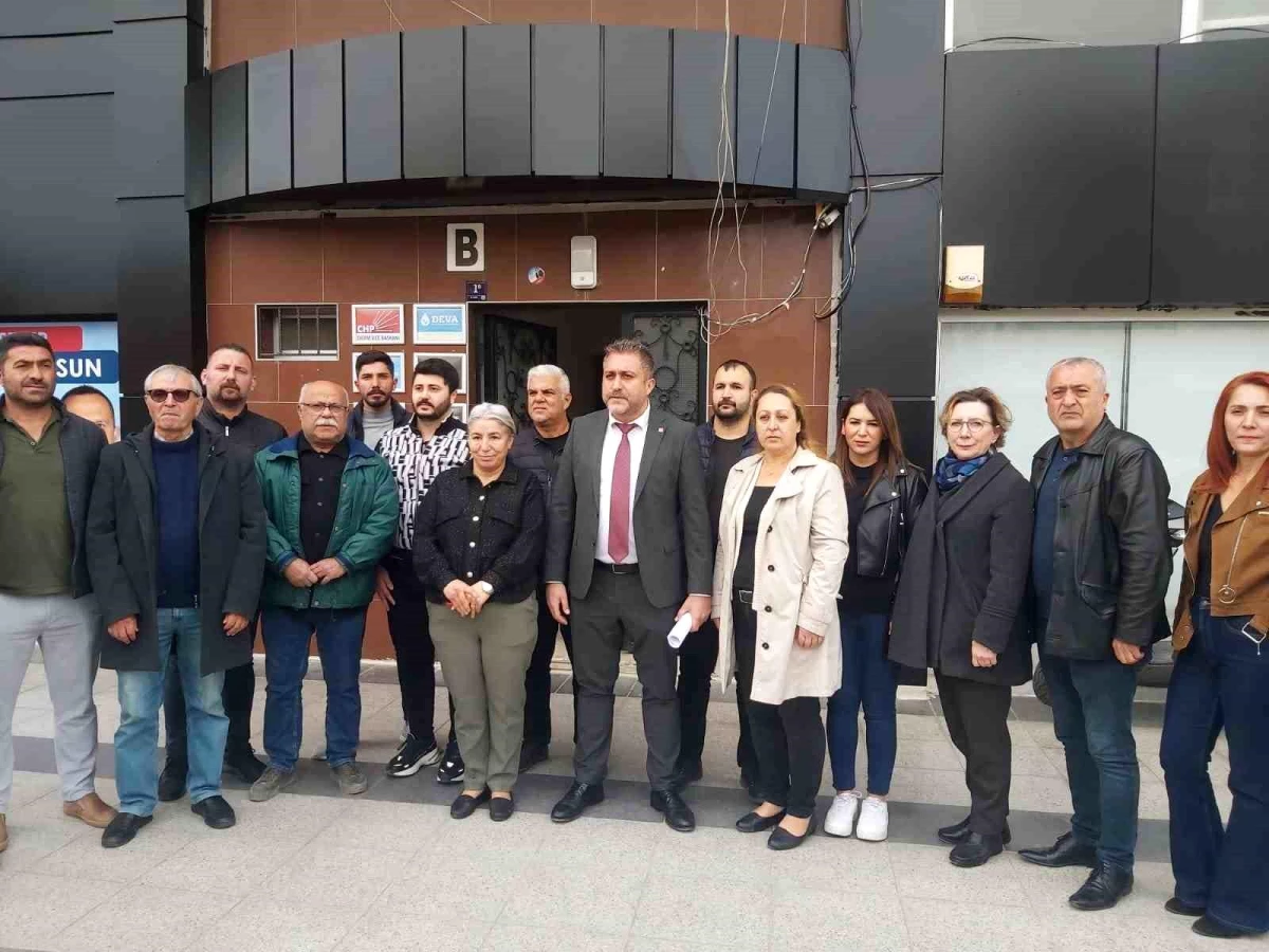 CHP Didim İlçe Başkanı ve Yönetim Kurulu Üyeleri İstifa Etti