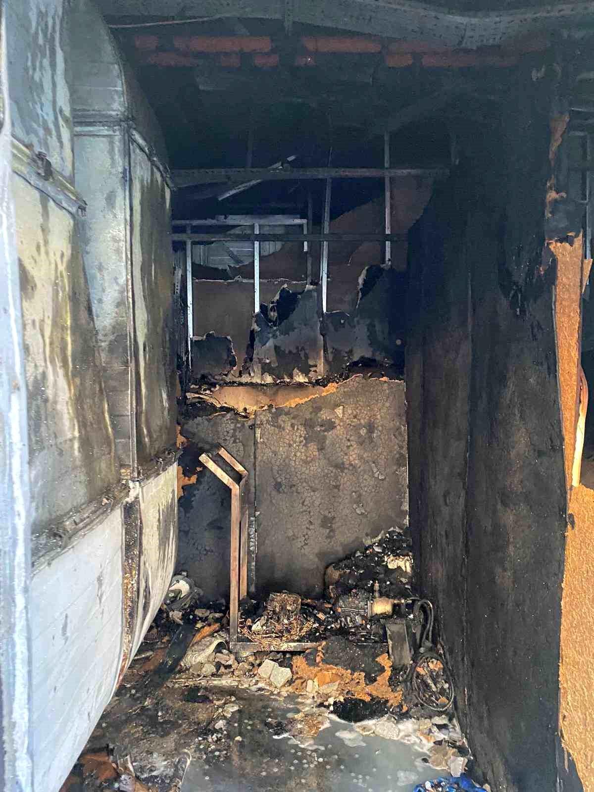 Çerkezköy Organize Sanayi Bölgesindeki Yangın Sonucunda Üretim Tesisi Kullanılamaz Hale Geldi