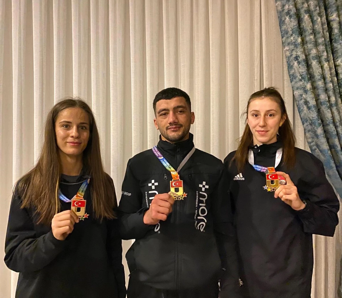 Erciyes Üniversitesi Sporcuları Türkiye Üniversiteler Kick Boks Şampiyonası\'nda 3 Altın Madalya Kazandı