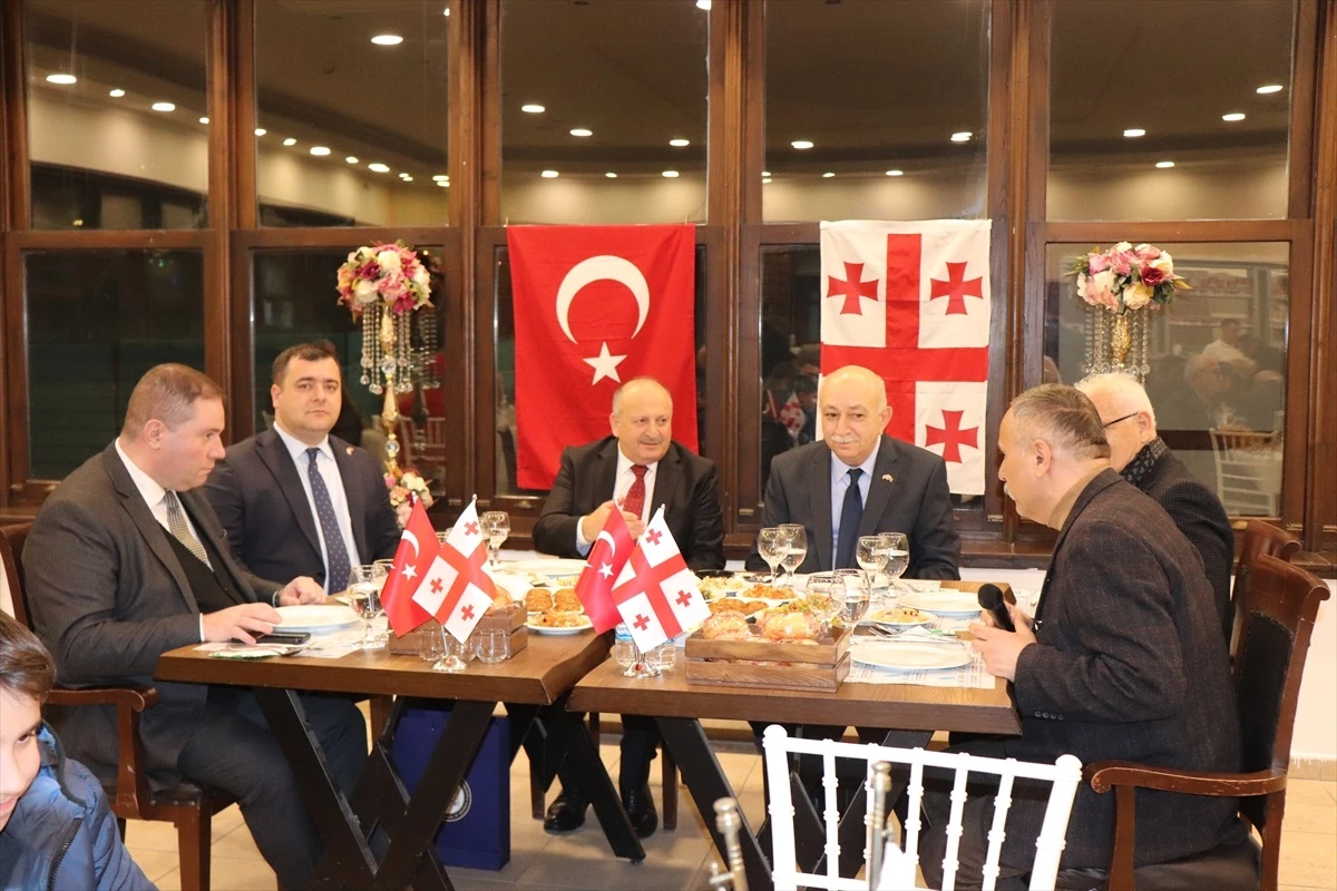 Gürcistan\'ın Trabzon Başkonsolosu Ünye\'de tanışma yemeğine katıldı