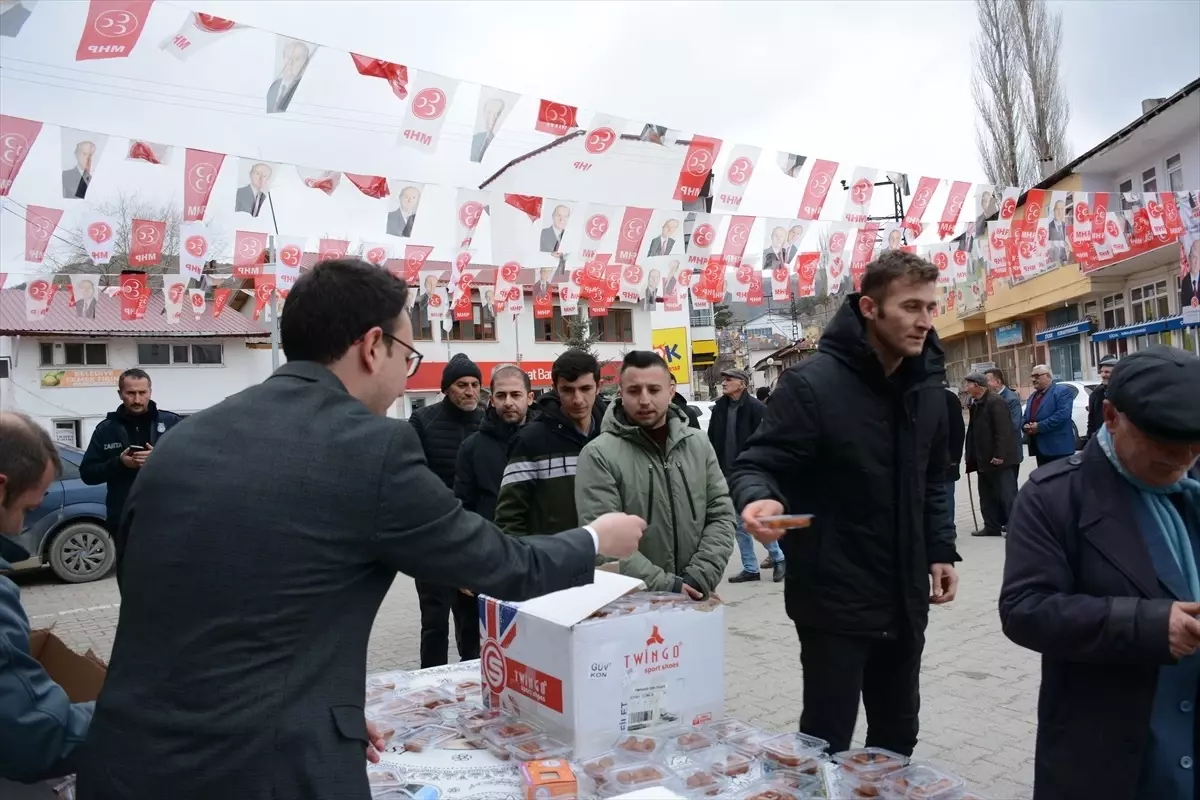 Tokat\'ta Başçiftlik Kaymakamı Şehitler İçin Lokma İkramında Bulundu