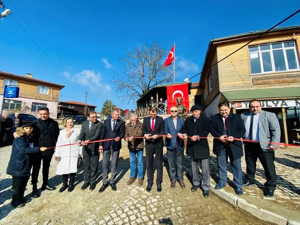 Kurtuluş Savaşı kahramanı Köprülülü Hamdi Bey\'in anıtı açıldı