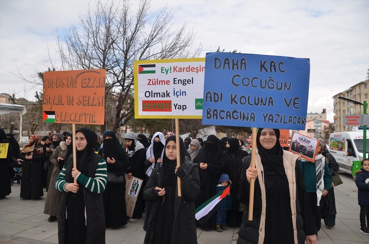 Muş\'ta İsrail\'in Gazze\'ye yönelik saldırıları protesto edildi