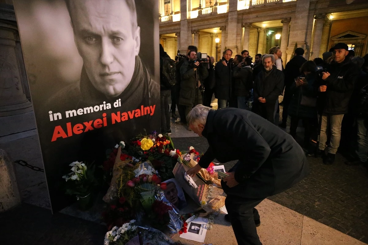 Roma\'da Aleksey Navalnıy için anma töreni düzenlendi