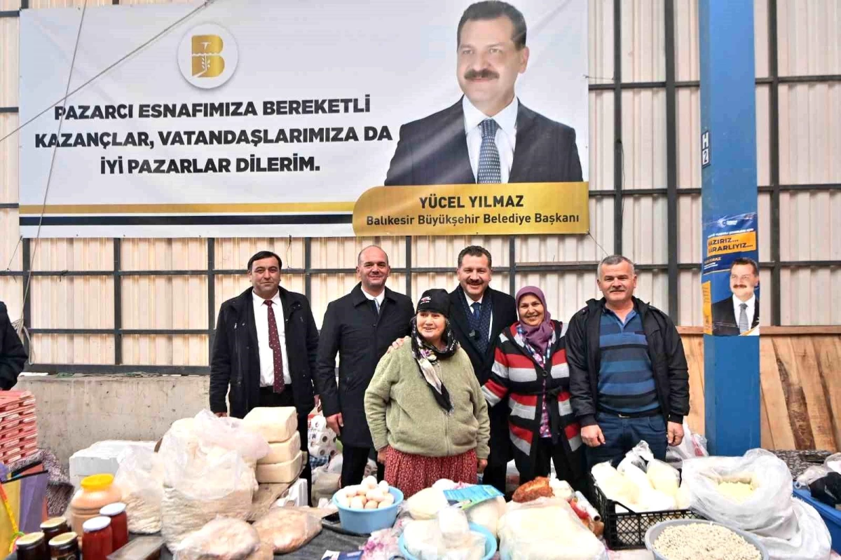 Balıkesir Büyükşehir Belediye Başkanı Yücel Yılmaz Savaştepe\'de İlgiyle Karşılandı