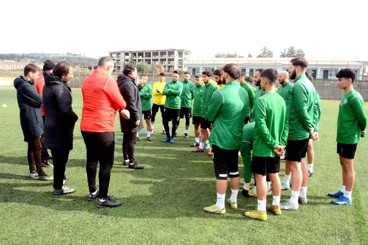 Siirt İl Özel İdaresi Spor Kulübü, Hakem Hatalarından Dolayı Puan Kaybettiğini Açıkladı