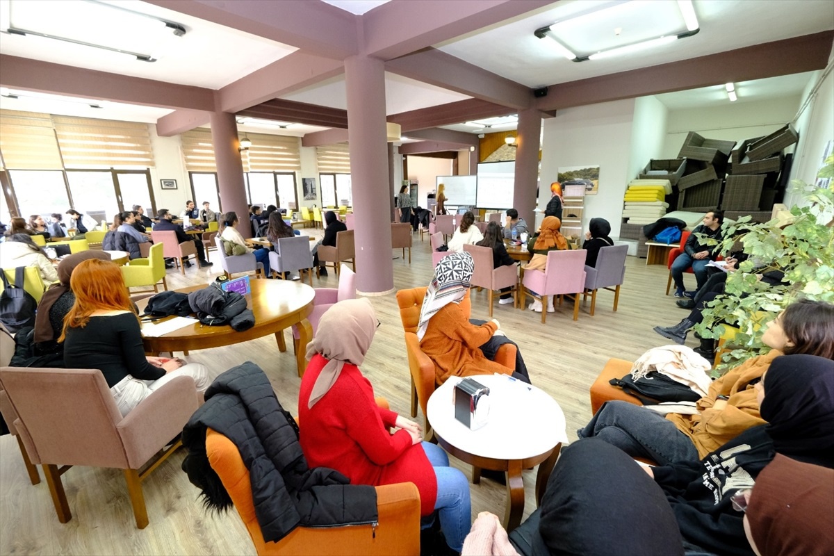 TOGÜ Dil Kafe Projesi İngilizce Pratikle Bahar Dönemine Başladı