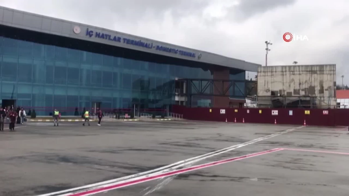 Trabzon Havalimanı\'nda yolcu köprüsü çalışmaları sürüyor