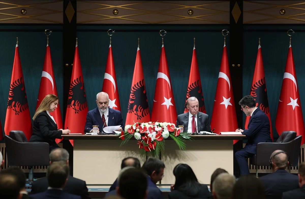 Cumhurbaşkanı Erdoğan ve Arnavutluk Başbakanı Rama Arasında 6 Anlaşma İmzalandı