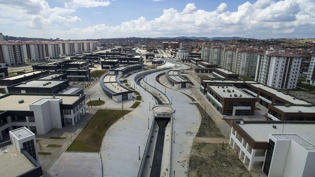 Uşak\'ta Tarım ve Su Yatırımları