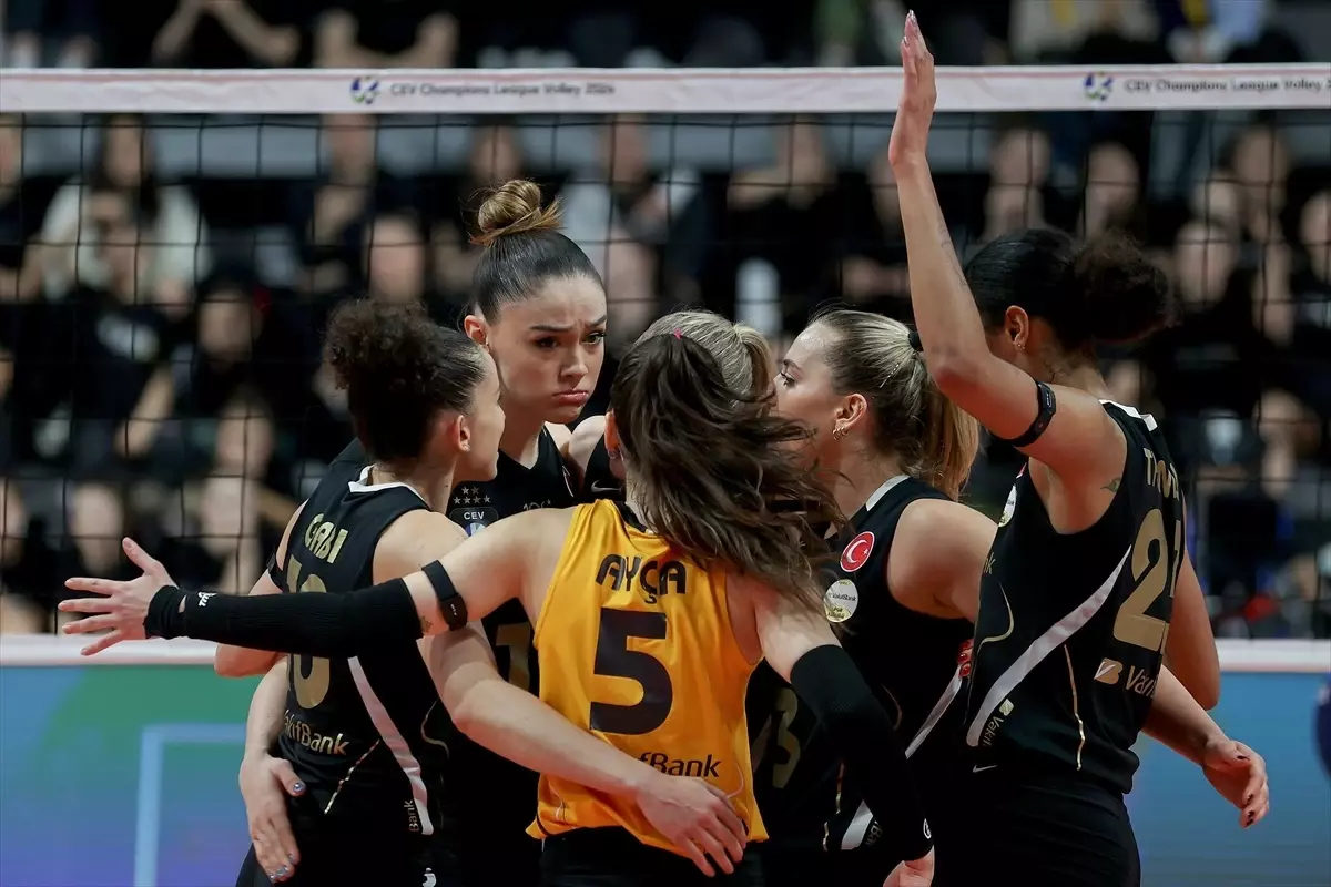 VakıfBank, CEV Şampiyonlar Ligi\'nde Imoco Volley\'e yenildi