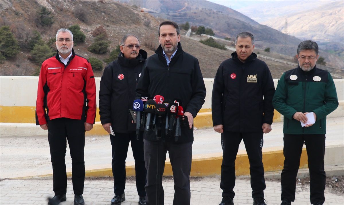 Özhaseki: Tehlike oluşturacak zehirli atığa rastlanmadı