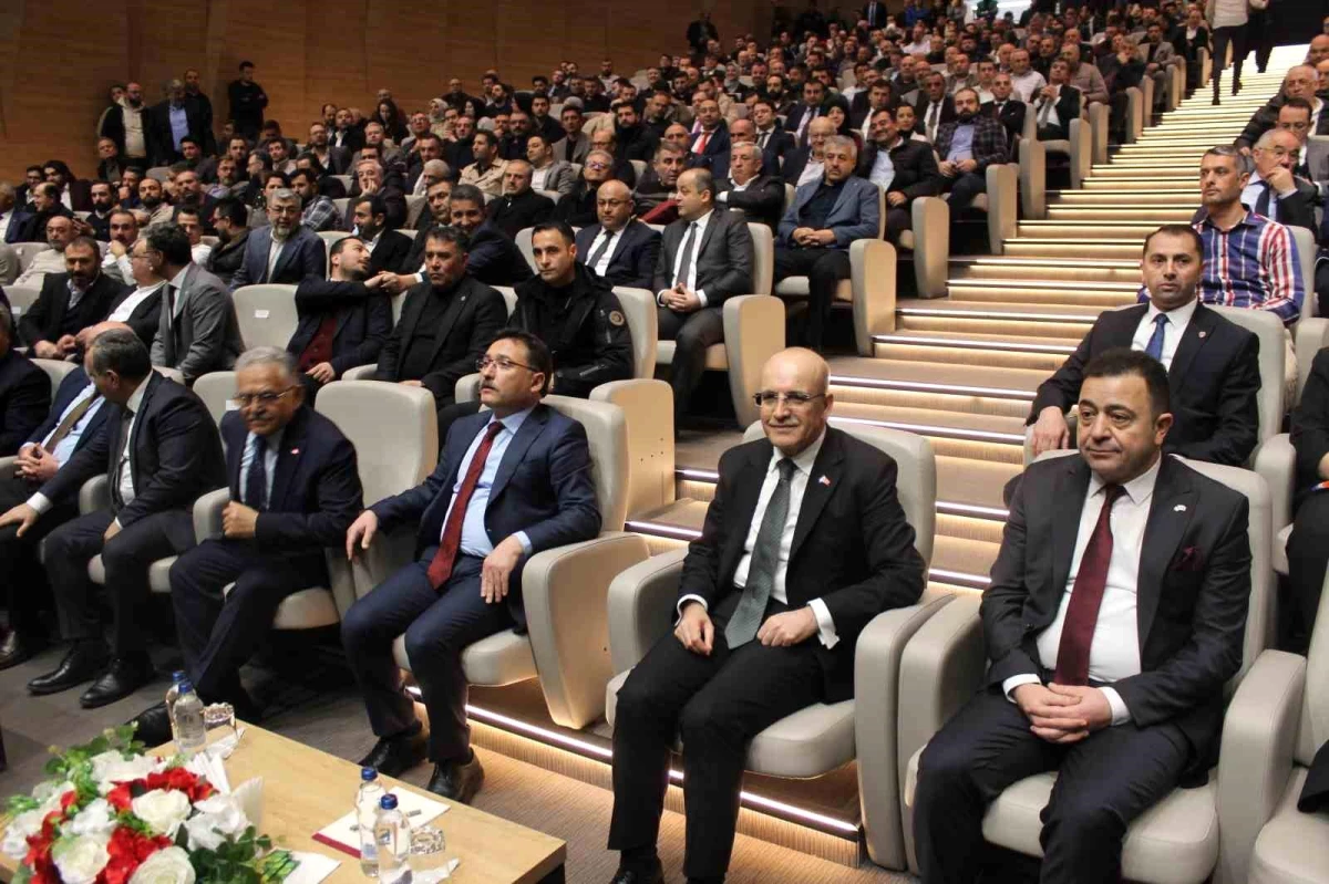 Hazine ve Maliye Bakanı Mehmet Şimşek Kayseri\'de istişare toplantısına katıldı