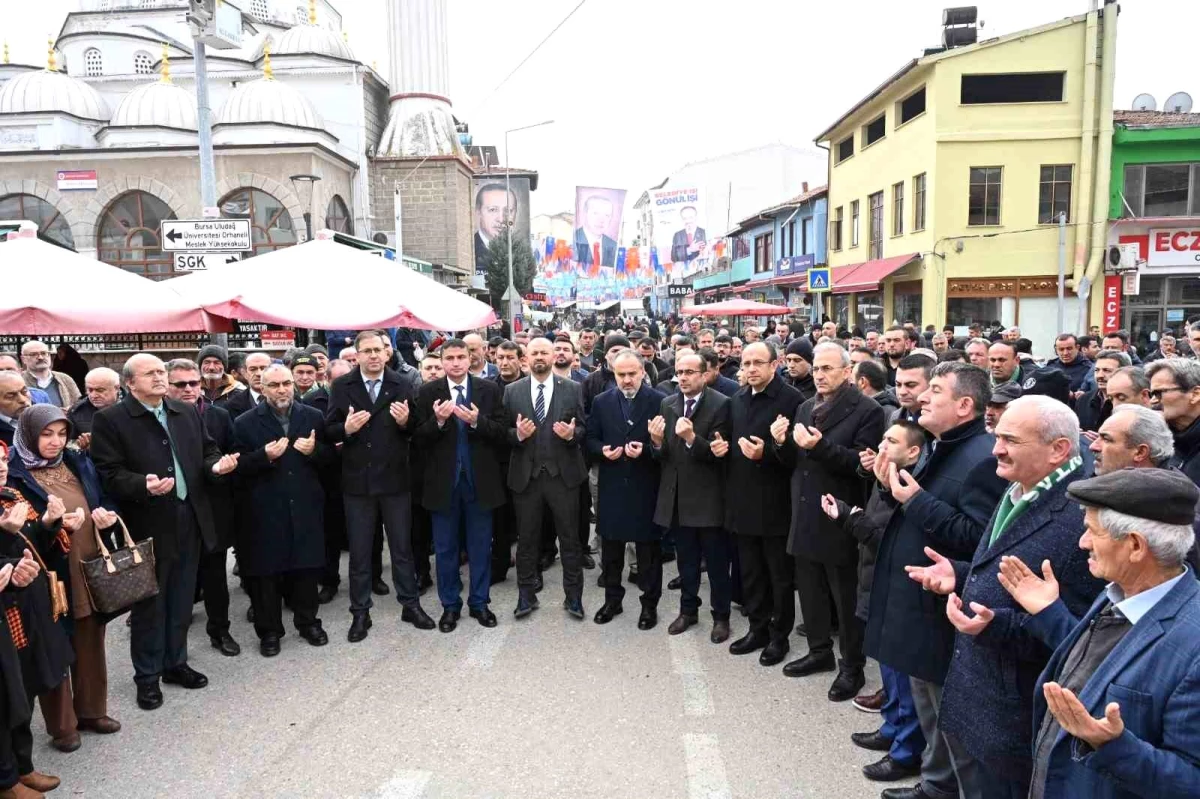 Bursa Büyükşehir Belediye Başkanı Alinur Aktaş: Cumhur İttifakı belediyeler hizmet yaparken muhalefet sadece algı yapıyor