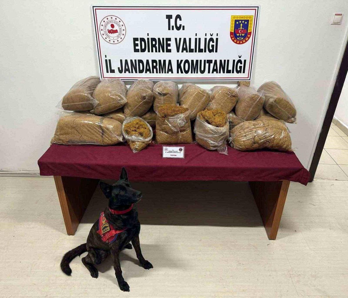 Edirne\'de 90 Kilo Kaçak Tütün Ele Geçirildi