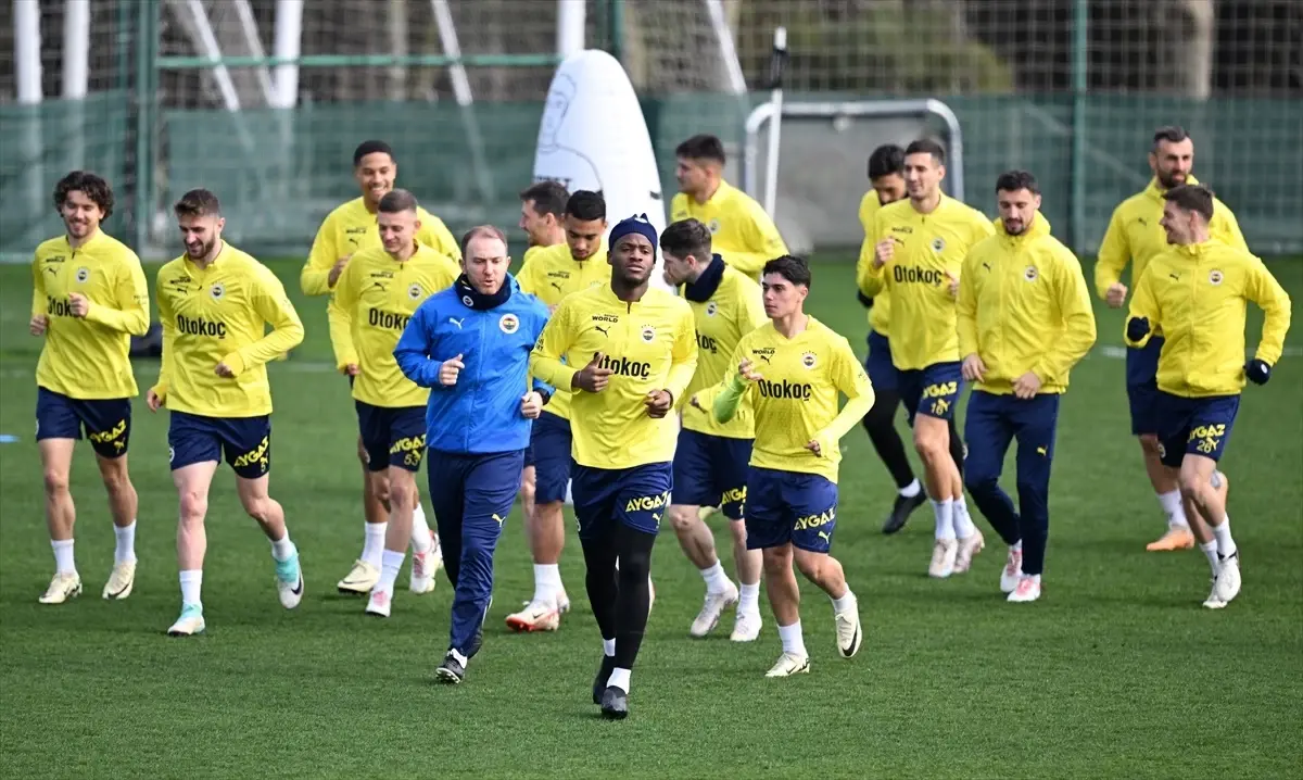 Fenerbahçe, Kasımpaşa maçının hazırlıklarını sürdürdü - Son Dakika