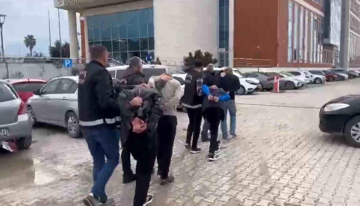 Hatay\'da Aranan 7 Kişi Yakalandı, 4\'ü Tutuklandı