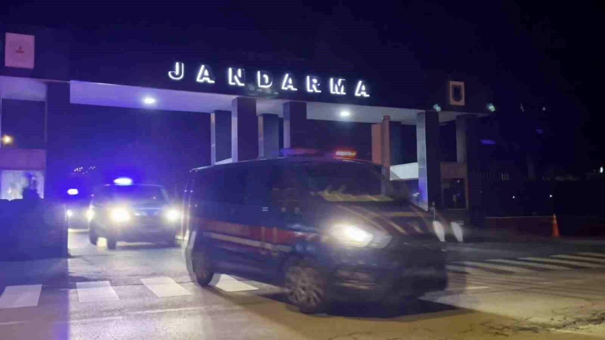 Kayseri\'de yapılan operasyonda 9 kişi uyuşturucu ticareti suçundan yakalandı