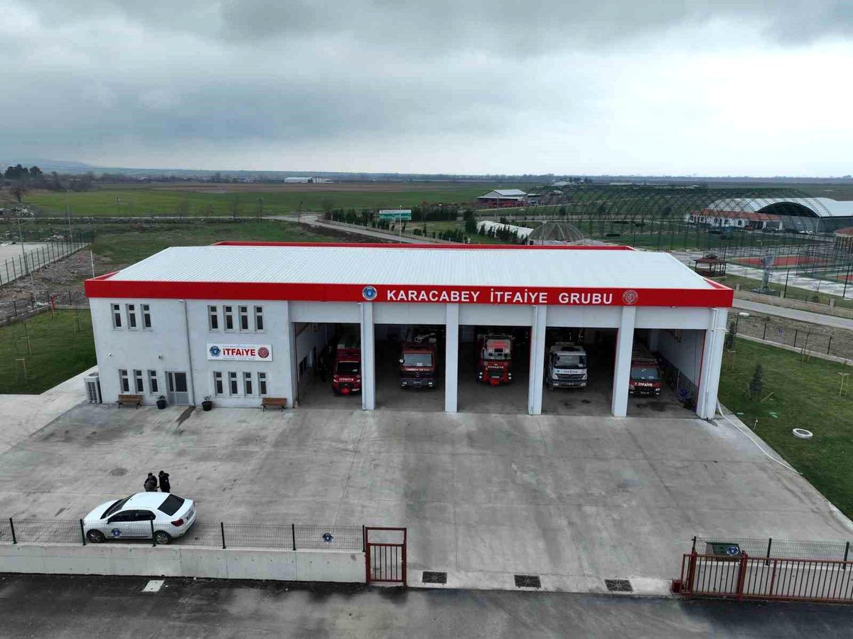 Bursa Büyükşehir Belediyesi, Karacabey\'e Tam Donanımlı İtfaiye Hizmet Binası Kazandırdı