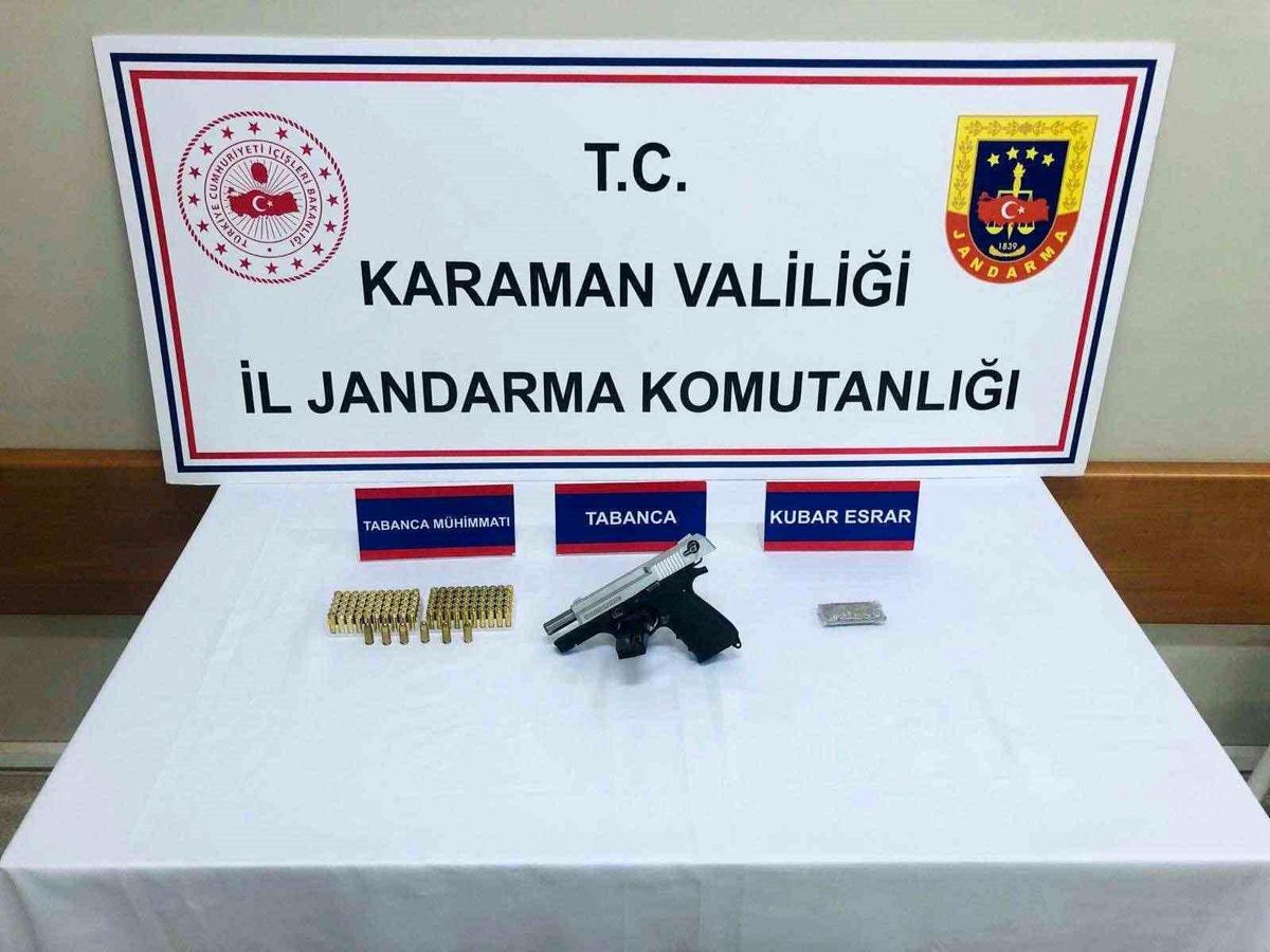 Karaman\'da Jandarma Operasyonu: Ruhsatsız Silahlar ve Uyuşturucu Ele Geçirildi, 30 Şahıs Yakalandı