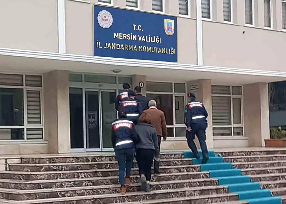 Mersin\'de Otodan Hırsızlık ve Dolandırıcılık Şebekesi Çökertildi