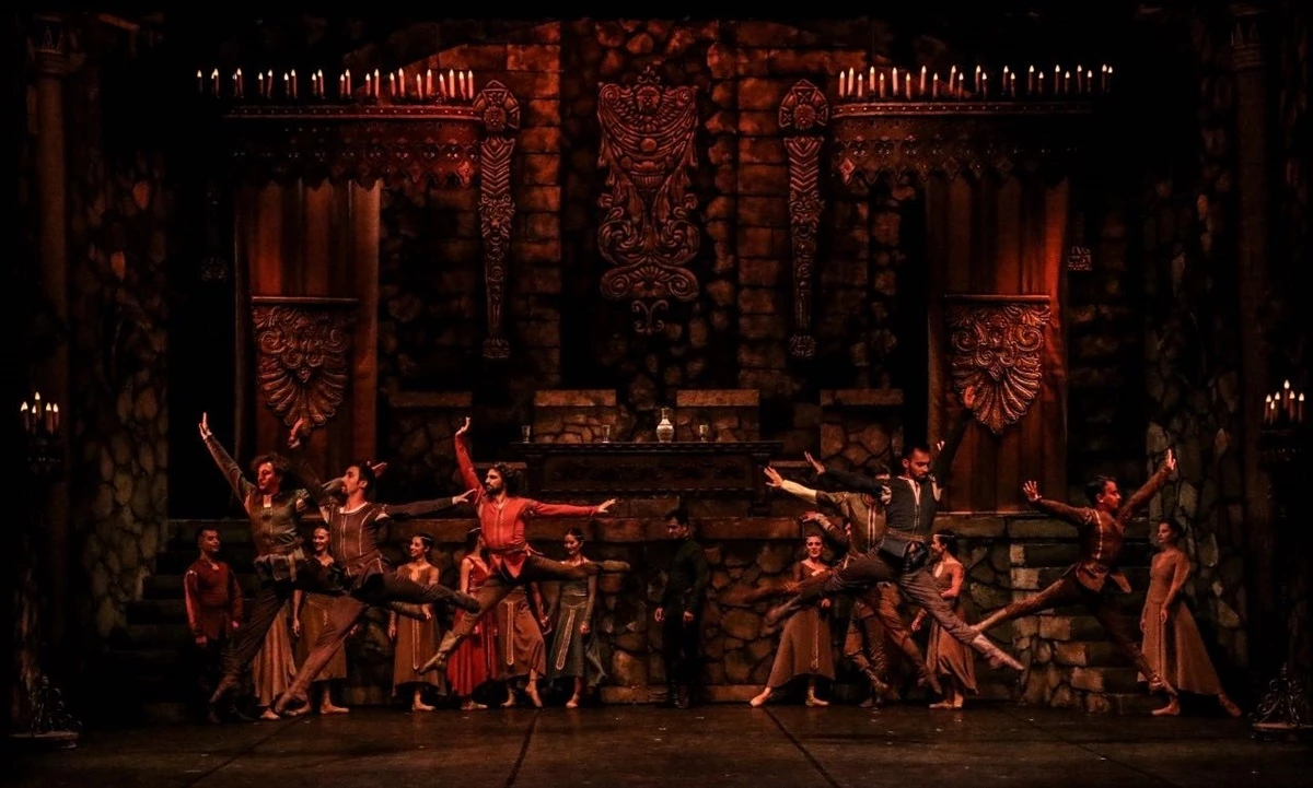 Mersin Devlet Opera ve Balesi, Hamlet Balesi\'ni Sanatseverlerle Buluşturuyor