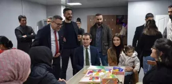 Sason Kaymakamı Murat Mete, Zeka Oyunları Öğretmen Topluluğu Kursunu ziyaret etti