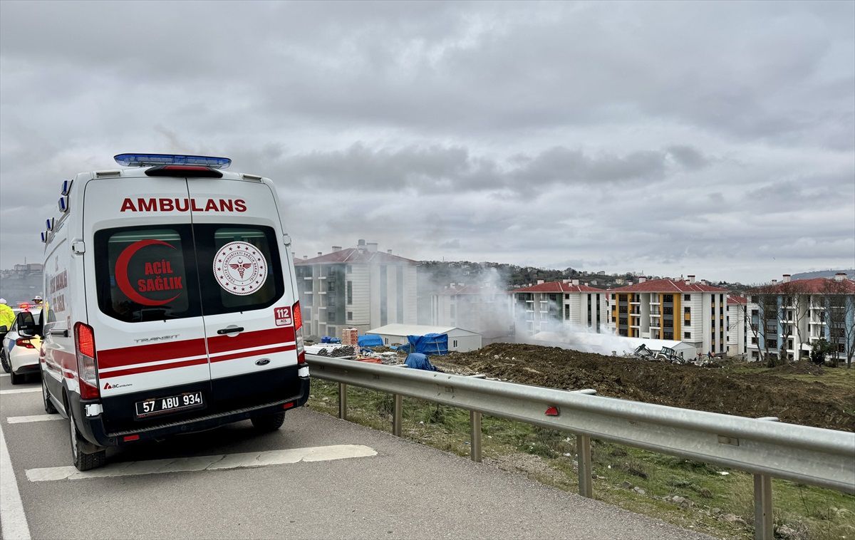 Sinop\'ta TOKİ\'ye ait konut inşaatında çıkan yangın söndürüldü