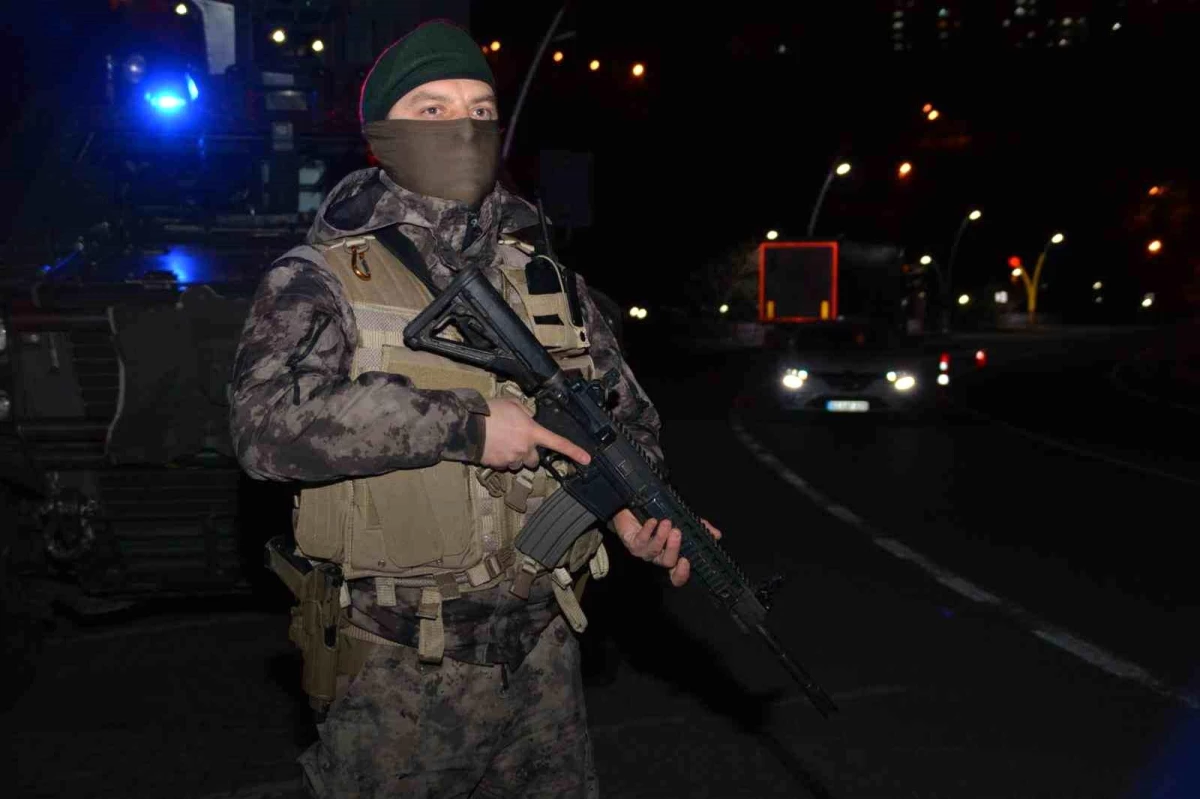 Tunceli\'de Polis Operasyonları Sonucunda 9 Şüpheli Yakalandı