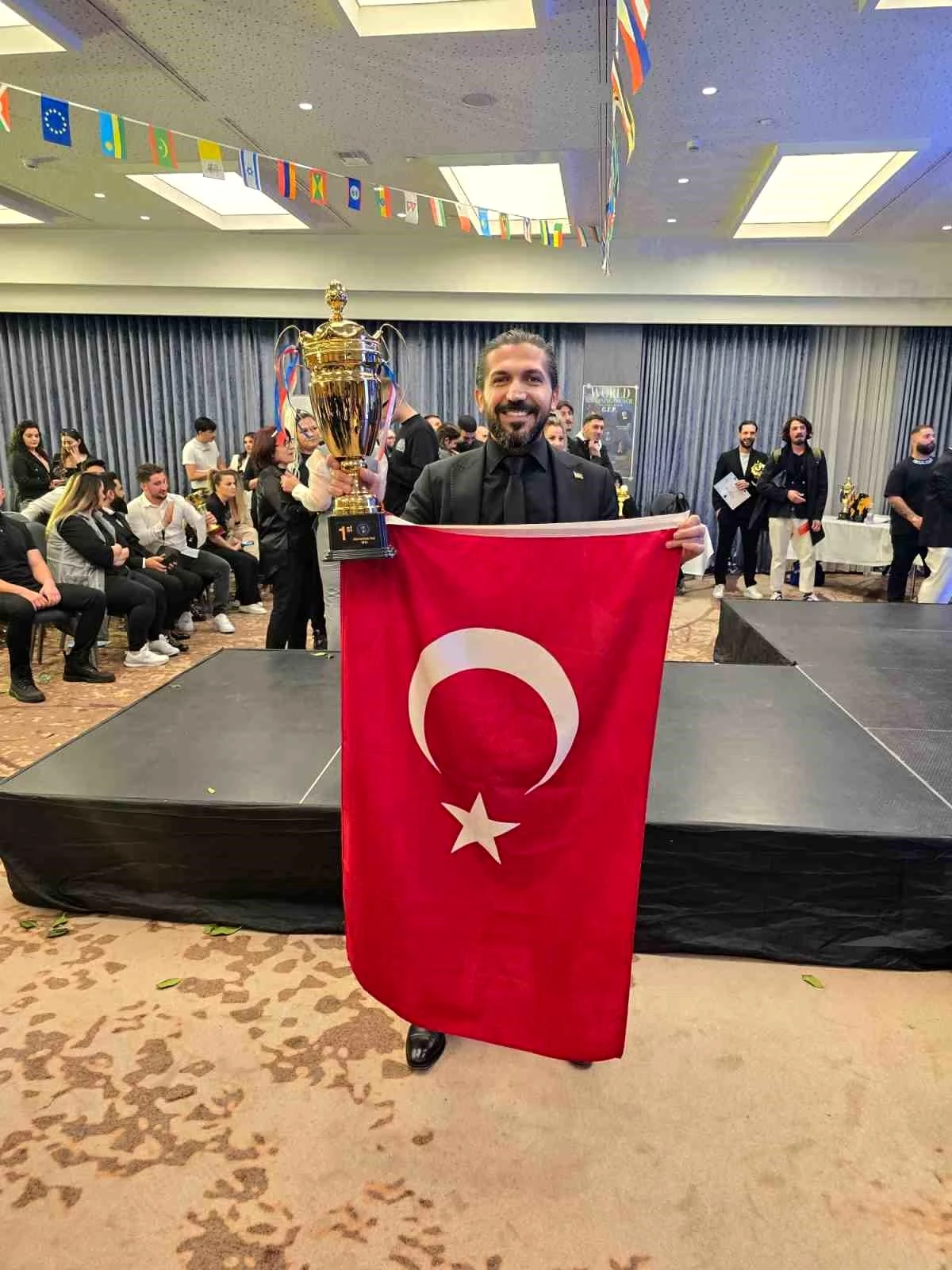 Eurocup Turkey Kuaför Milli Takımı Avrupa Şampiyonu Oldu